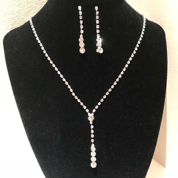 Jewelry - ❣️New Cubic Zirconia Necklace & Earrings Set